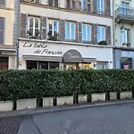 Calme Et Confort Au Coeur Du Vieux *