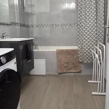 Calme Et Confort Au Coeur Du Vieux Troyes