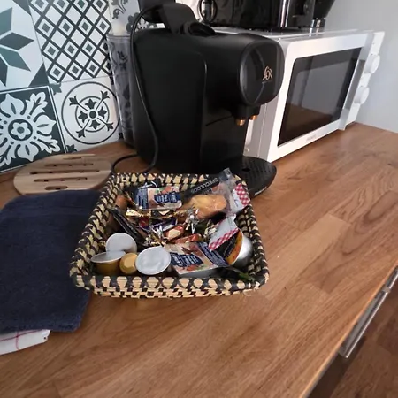 Calme Et Confort Au Cœur Du Vieux Appartement Troyes
