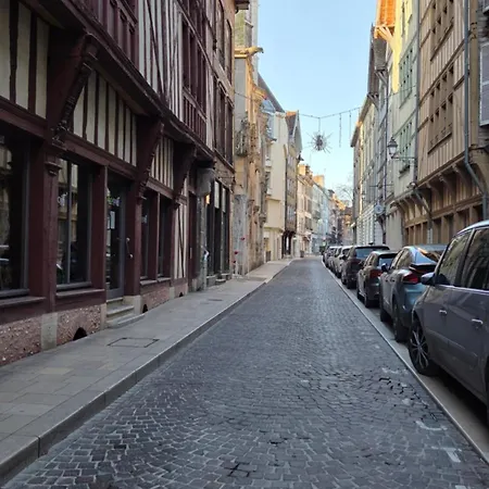 Calme Et Confort Au Cœur Du Vieux Troyes