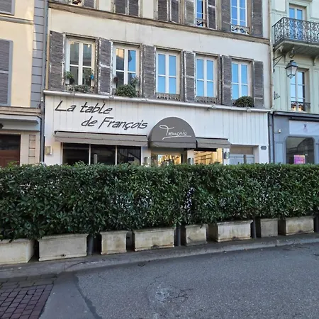 Calme Et Confort Au Cœur Du Vieux *