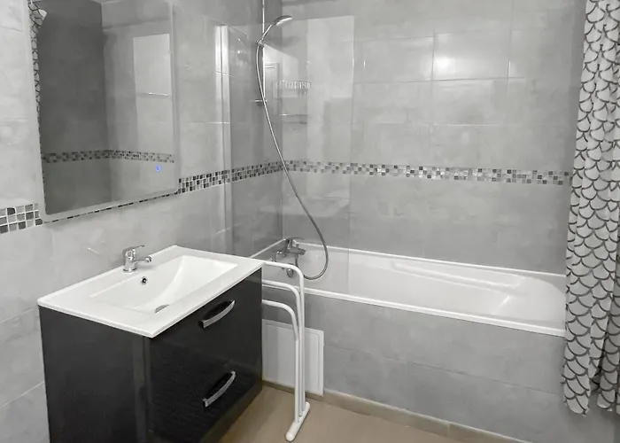 Calme Et Confort Au Coeur Du Vieux Troyes