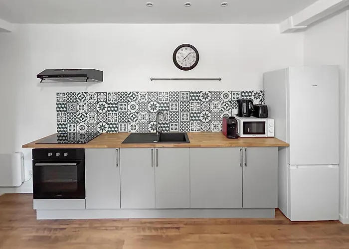 Calme Et Confort Au Coeur Du Vieux Appartement