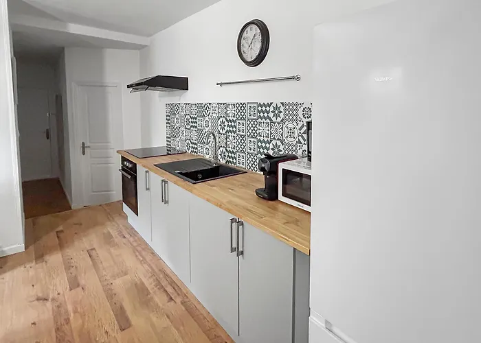 Calme Et Confort Au Coeur Du Vieux Appartement Troyes