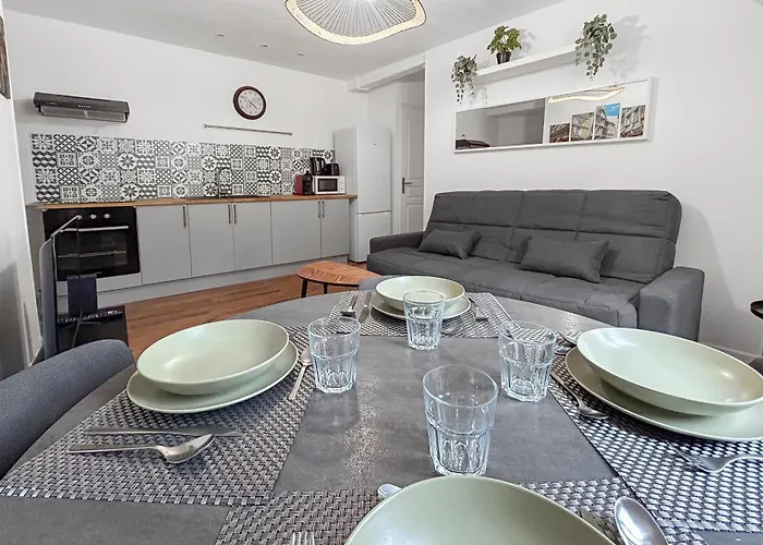 Calme Et Confort Au Coeur Du Vieux Troyes